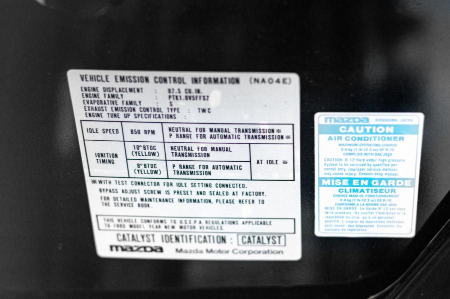  Mazda Miata Limited Edition (NA) 1993 года  (фото 98 из 121)